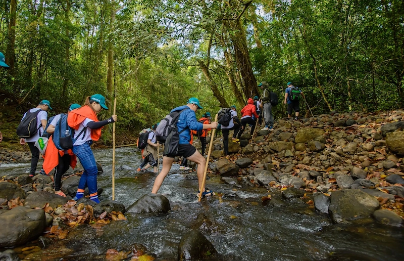 Du lịch Hòa Bắc Đà Nẵng: Điểm cắm trại "chữa lành" lý tưởng - TravelEasy