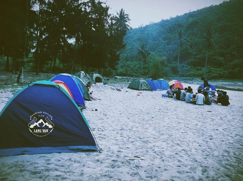 Bỏ túi kinh nghiệm đi cắm trại Làng Vân Đà Nẵng cực chill - TravelEasy