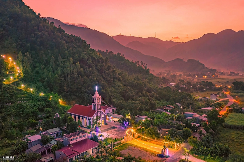 Du lịch Hòa Bắc Đà Nẵng: Điểm cắm trại "chữa lành" lý tưởng - TravelEasy