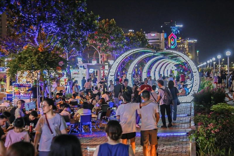 Đà Nẵng về đêm có gì chơi? - TravelEasy