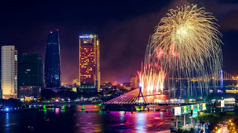 Kinh nghiệm đi lễ hội pháo hoa Đà Nẵng DIFF 2026 đầy đủ nhất - Travel Easy