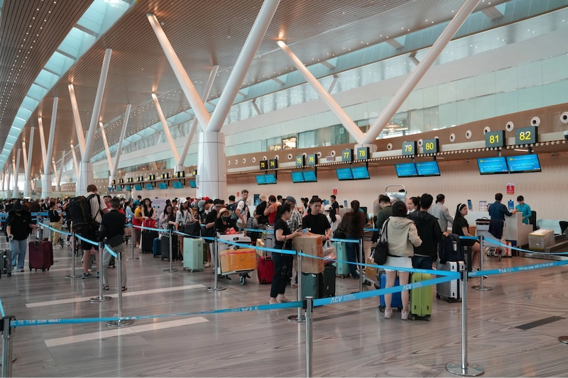 Cập nhật vé máy bay Tết 2027 - TravelEasy