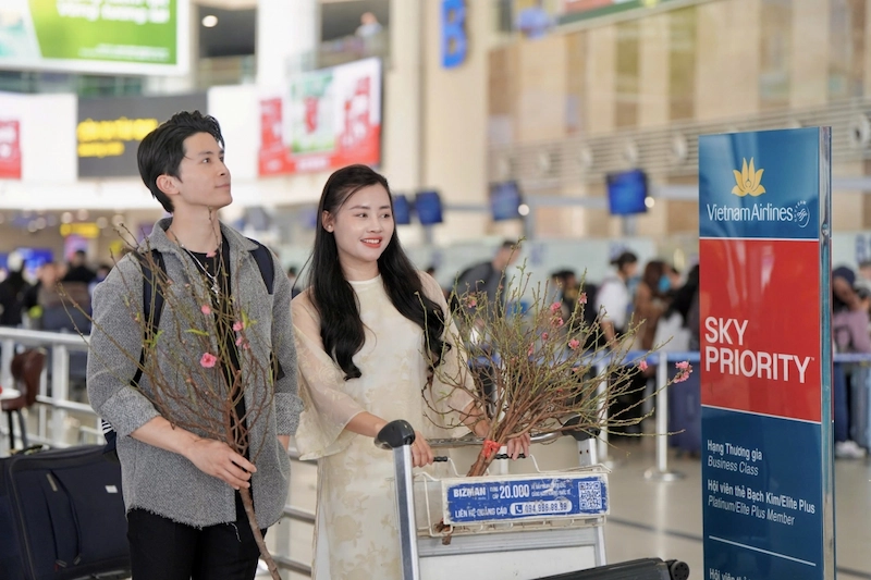 Cập nhật vé máy bay Tết 2027 - TravelEasy