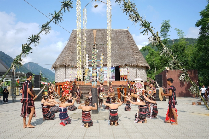 Du lịch Hòa Bắc Đà Nẵng: Điểm cắm trại "chữa lành" lý tưởng - TravelEasy