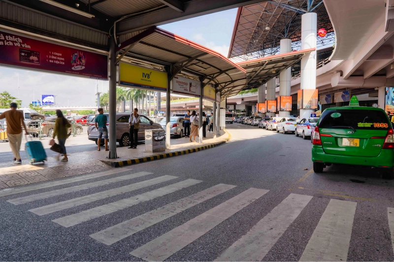 Sơ đồ nhà ga T1 sân bay Nội Bài và cách di chuyển - TravelEasy