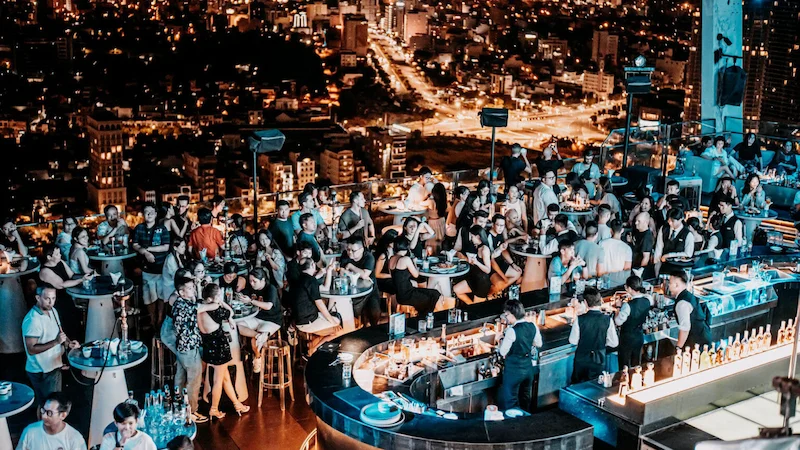 Top 12 rooftop, nhà hàng xem pháo hoa Đà Nẵng view đẹp - Travel Easy