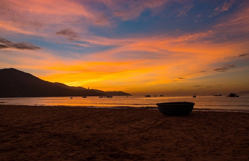 Đà Nẵng về đêm có gì chơi? - TravelEasy
