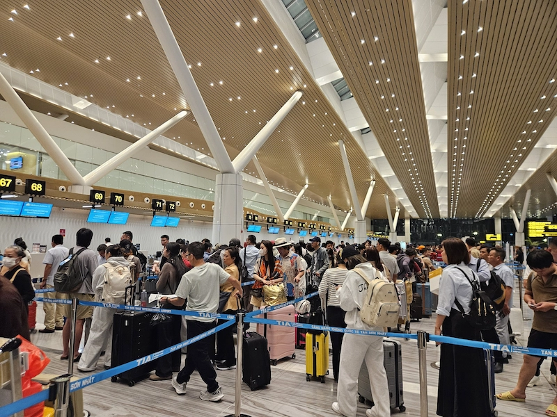 Cập nhật vé máy bay Tết 2027 - TravelEasy