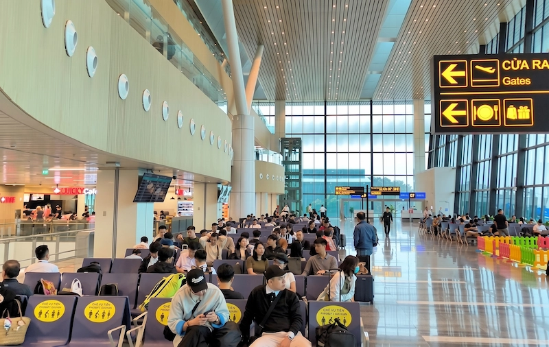 Giá vé máy bay tết 2027 cập nhật mới nhất - TravelEasy