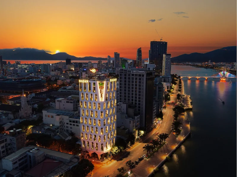 Top 12 rooftop, nhà hàng xem pháo hoa Đà Nẵng view đẹp - Travel Easy