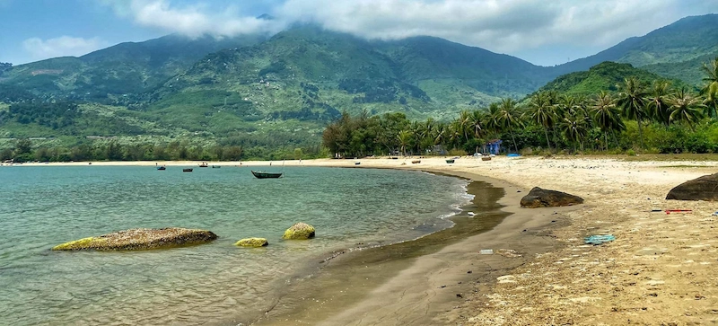 Bỏ túi kinh nghiệm đi cắm trại Làng Vân Đà Nẵng cực chill - TravelEasy