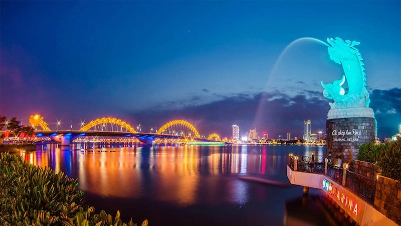 Đà Nẵng về đêm có gì chơi? - TravelEasy